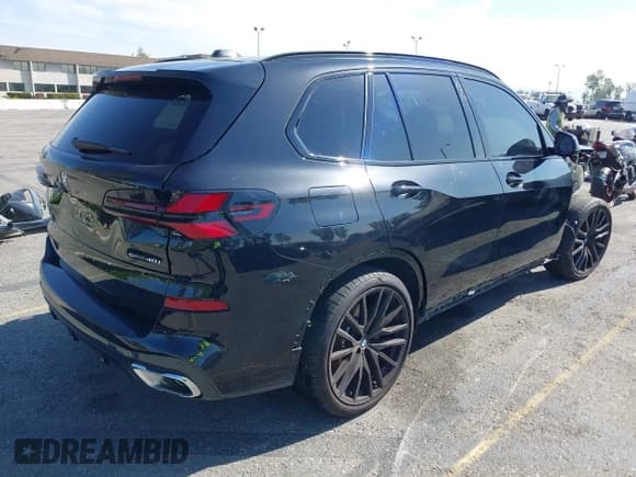 ✅ 2025 BMW X5 sDrive40i • VIN: 5UX13EU05S9W88710 • Лот: 41967170. Опубликован ранее на IAAI с пробегом 6 919 миль. Бесплатный доступ к архиву аукционных продаж из США и подробный отчёт об истории автомобиля на DreamBid. Изображение 4.