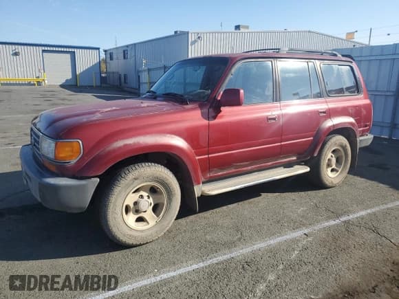✅ 1995 Toyota Land Cruiser • VIN: JT3DJ81W1S0105461 • Lot: 71694815. Wystawiony na Copart z przebiegiem 234 719 mil. Bezpłatny archiwum sprzedaży aukcyjnych z USA i szczegółowy raport historii pojazdu na DreamBid. Zdjęcie 1.