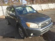 ✅ 2008 Toyota RAV4 Sport • VIN: JTMBK32V585065714 • Lot: 41014206. Listed on IAAI with 200,648 mi. Free auction sales archive from the USA and detailed vehicle history report at DreamBid. Image 1.