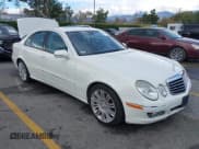 ✅ 2008 Mercedes-Benz E 350 Luxury • VIN: WDBUF56X58B193066 • Lot: 43769838. Wystawiony na IAAI z przebiegiem 165 573 mil. Bezpłatny archiwum sprzedaży aukcyjnych z USA i szczegółowy raport historii pojazdu na DreamBid. Zdjęcie 1.