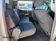 ✅ 2018 Chevrolet Silverado 1500 LT • VIN: 1GCPCREC1JF216385 • Lot: 66747215. Wystawiony na Copart z przebiegiem Nie podano. Bezpłatny archiwum sprzedaży aukcyjnych z USA i szczegółowy raport historii pojazdu na DreamBid. Zdjęcie 10.