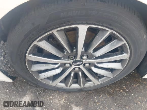 ✅ 2018 Lincoln MKZ Premiere • VIN: 3LN6L5A94JR629088 • Lot: 42651702. Listed on IAAI with 106,789 mi. Free auction sales archive from the USA and detailed vehicle history report at DreamBid. Image 12.