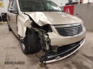 ✅ 2014 Chrysler Town & Country Touring L • VIN: 2C4RC1CG7ER144140 • Лот: 43172392. Опубликован ранее на IAAI с пробегом 94 528 миль. Бесплатный доступ к архиву аукционных продаж из США и подробный отчёт об истории автомобиля на DreamBid. Изображение 6.