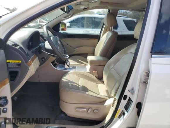 2012 Hyundai Veracruz Limited с VIN KM8NU4CC2CU199262, выставлен на аукционе Copart как лот 47537285 с пробегом 129 479 миль миль и Списание • Salvage title. История ставок и продаж доступна на DreamBid. Изображение 7.