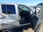 ✅ 2019 Nissan Frontier SL • VIN: 1N6AD0EVXKN712788 • Lot: 43817647. Listed on IAAI with 54,127 mi. Free auction sales archive from the USA and detailed vehicle history report at DreamBid. Image 5.