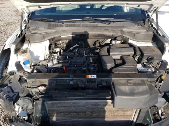 ✅ 2018 Hyundai Santa Fe 2.4L • VIN: 5NMZU3LB3JH101643 • Лот: 52760404. Опубликован ранее на Copart с пробегом 131 834 миль. Бесплатный доступ к архиву аукционных продаж из США и подробный отчёт об истории автомобиля на DreamBid. Изображение 12.