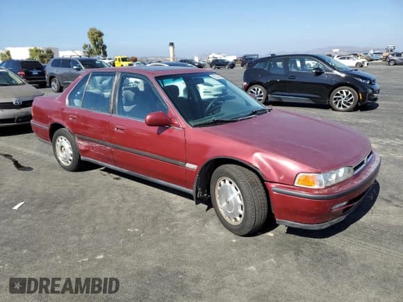 ✅ 1992 Honda Accord • VIN: 1HGCB7674NA018587 • Лот: 82734005. Опубликован ранее на Copart с пробегом 136 448 миль. Бесплатный доступ к архиву аукционных продаж из США и подробный отчёт об истории автомобиля на DreamBid. Изображение 4.