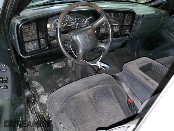 ✅ 2000 Chevrolet Silverado 1500 • VIN: 1GCEK14W0YZ202333 • Lot: 79273364. Listed on Copart with 225,242 mi. Free auction sales archive from the USA and detailed vehicle history report at DreamBid. Image 8.