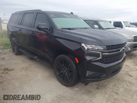 ✅ 2021 Chevrolet Suburban RST • VIN: 1GNSCEKD4MR400696 • Lot: 81223744. Wystawiony na Copart z przebiegiem 69 585 mil. Bezpłatny archiwum sprzedaży aukcyjnych z USA i szczegółowy raport historii pojazdu na DreamBid. Zdjęcie 4.