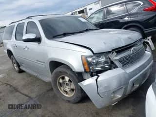 2013 Chevrolet Suburban LTZ с VIN 1GNSKKE74DR233795, выставлен на аукционе IAAI как лот 42971785 с пробегом 190 946 миль миль и . История ставок и продаж доступна на DreamBid. Изображение 1.