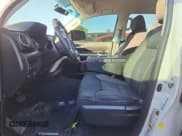 ✅ 2017 Toyota Tundra SR5 • VIN: 5TFEY5F14HX221745 • Лот: 90703085. Опубликован ранее на Copart с пробегом 65 223 миль. Бесплатный доступ к архиву аукционных продаж из США и подробный отчёт об истории автомобиля на DreamBid. Изображение 7.