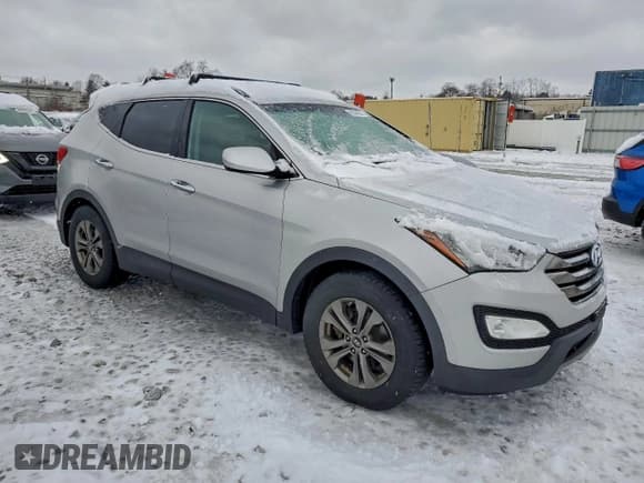 ✅ 2014 Hyundai Santa Fe • VIN: 5XYZU3LBXEG171415 • Lot: 95540585. Wystawiony na Copart z przebiegiem 109 817 mil. Bezpłatny archiwum sprzedaży aukcyjnych z USA i szczegółowy raport historii pojazdu na DreamBid. Zdjęcie 4.