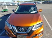✅ 2017 Nissan Rogue S • VIN: JN8AT2MVXHW020928 • Lot: 43474013. Wystawiony na IAAI z przebiegiem 75 665 mil. Bezpłatny archiwum sprzedaży aukcyjnych z USA i szczegółowy raport historii pojazdu na DreamBid. Zdjęcie 12.