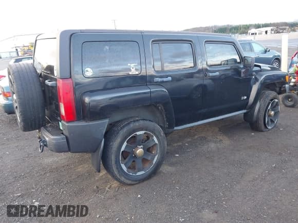 ✅ 2007 Hummer H3 SUV • VIN: 5GTDN13E378104177 • Lot: 43795768. Wystawiony na IAAI z przebiegiem 222 939 mil. Bezpłatny archiwum sprzedaży aukcyjnych z USA i szczegółowy raport historii pojazdu na DreamBid. Zdjęcie 4.