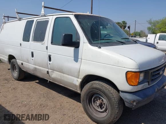 ✅ 2003 Ford Econoline Cargo Super • VIN: 1FTNS24L23HA64806 • Lot: 41788840. Wystawiony na IAAI z przebiegiem 312 125 mil. Bezpłatny archiwum sprzedaży aukcyjnych z USA i szczegółowy raport historii pojazdu na DreamBid. Zdjęcie 1.