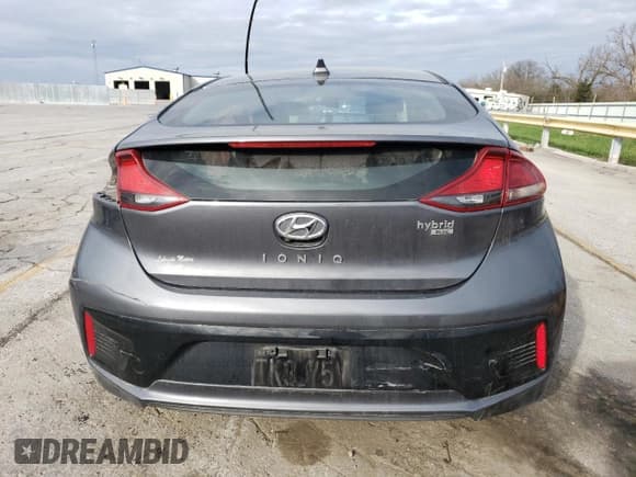 ✅ 2018 Hyundai Ioniq Blue • VIN: KMHC65LC3JU075425 • Lot: 50436785. Wystawiony na Copart z przebiegiem 176 136 mil. Bezpłatny archiwum sprzedaży aukcyjnych z USA i szczegółowy raport historii pojazdu na DreamBid. Zdjęcie 6.