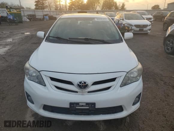 ✅ 2011 Toyota Corolla L • VIN: 2T1BU4EE9BC678389 • Лот: 90846435. Опубликован ранее на Copart с пробегом Не указан. Бесплатный доступ к архиву аукционных продаж из США и подробный отчёт об истории автомобиля на DreamBid. Изображение 5.