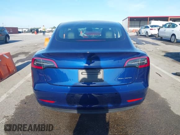 ✅ 2022 Tesla Model 3 Long Range • VIN: 5YJ3E1EB1NF297853 • Lot: 43033463. Listed on IAAI with 50,283 mi. Free auction sales archive from the USA and detailed vehicle history report at DreamBid. Image 17.