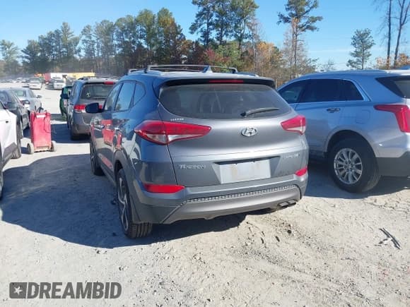 ✅ 2016 Hyundai Tucson Limited • VIN: KM8J33A26GU197249 • Лот: 43669243. Опубликован ранее на IAAI с пробегом 120 722 миль. Бесплатный доступ к архиву аукционных продаж из США и подробный отчёт об истории автомобиля на DreamBid. Изображение 3.