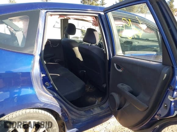 ✅ 2013 Honda Fit Sport • VIN: JHMGE8H55DC068179 • Lot: 43646158. Listed on IAAI with 149,804 mi. Free auction sales archive from the USA and detailed vehicle history report at DreamBid. Image 8.