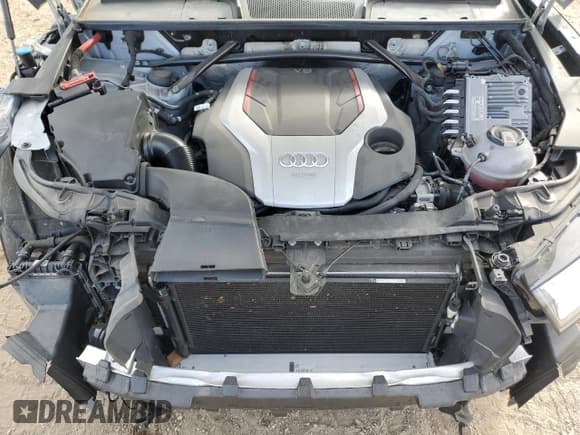 ✅ 2020 Audi SQ5 Premium Plus • VIN: WA1B4BFY0L2098794 • Лот: 90225435. Опубликован ранее на Copart с пробегом 20 309 миль. Бесплатный доступ к архиву аукционных продаж из США и подробный отчёт об истории автомобиля на DreamBid. Изображение 11.