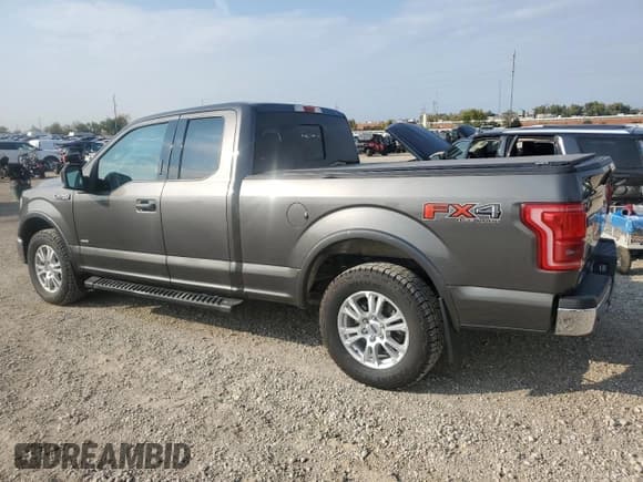 ✅ 2016 Ford F-150 XLT • VIN: 1FTEX1EP5GKD14125 • Lot: 86628675. Listed on Copart with 214,839 mi. Free auction sales archive from the USA and detailed vehicle history report at DreamBid. Image 2.