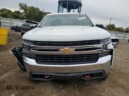 ✅ 2019 Chevrolet Silverado 1500 LT • VIN: 3GCPYDEK8KG132043 • Lot: 82361045. Wystawiony na Copart z przebiegiem 108 169 mil. Bezpłatny archiwum sprzedaży aukcyjnych z USA i szczegółowy raport historii pojazdu na DreamBid. Zdjęcie 5.