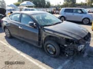 ✅ 2019 Nissan Altima S • VIN: 1N4BL4BV9KC245306 • Lot: 70687275. Wystawiony na Copart z przebiegiem 119 327 mil. Bezpłatny archiwum sprzedaży aukcyjnych z USA i szczegółowy raport historii pojazdu na DreamBid. Zdjęcie 4.