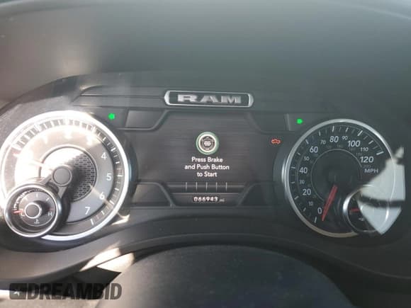 ✅ 2020 Ram 1500 Big Horn • VIN: 1C6RREBT7LN128882 • Lot: 82568185. Wystawiony na Copart z przebiegiem 66 943 mil. Bezpłatny archiwum sprzedaży aukcyjnych z USA i szczegółowy raport historii pojazdu na DreamBid. Zdjęcie 9.