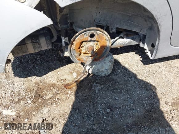 ✅ 2010 Chevrolet Aveo 2LT • VIN: KL1TG6DE2AB113141 • Lot: 42302625. Wystawiony na IAAI z przebiegiem 169 450 mil. Bezpłatny archiwum sprzedaży aukcyjnych z USA i szczegółowy raport historii pojazdu na DreamBid. Zdjęcie 15.