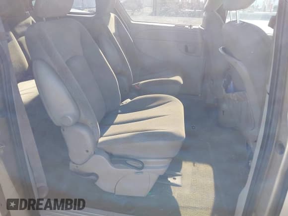 ✅ 2006 Dodge Caravan SXT • VIN: 1D4GP45R26B602097 • Lot: 43888656. Wystawiony na IAAI z przebiegiem 169 068 mil. Bezpłatny archiwum sprzedaży aukcyjnych z USA i szczegółowy raport historii pojazdu na DreamBid. Zdjęcie 8.