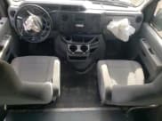 ✅ 2013 Ford Econoline Cargo Commercial • VIN: 1FTSS3EL1DDA10445 • Lot: 53448854. Wystawiony na Copart z przebiegiem 82 570 mil. Bezpłatny archiwum sprzedaży aukcyjnych z USA i szczegółowy raport historii pojazdu na DreamBid. Zdjęcie 8.