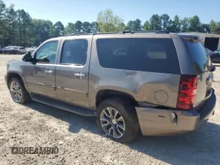 ✅ 2013 Chevrolet Suburban LS • VIN: 1GNSCHE04DR274687 • Lot: 67646174. Wystawiony na Copart z przebiegiem 184 268 mil. Bezpłatny archiwum sprzedaży aukcyjnych z USA i szczegółowy raport historii pojazdu na DreamBid. Zdjęcie 2.