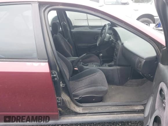 ✅ 2001 Saturn SL • VIN: 1G8ZJ52771Z304798 • Lot: 43826257. Wystawiony na IAAI z przebiegiem 111 754 mil. Bezpłatny archiwum sprzedaży aukcyjnych z USA i szczegółowy raport historii pojazdu na DreamBid. Zdjęcie 5.