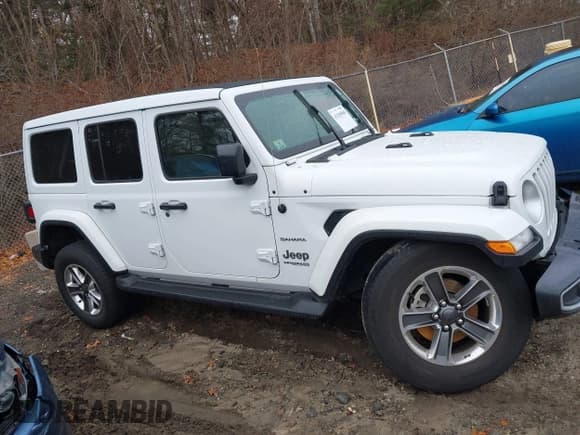 ✅ 2021 Jeep Wrangler Unlimited Sahara • VIN: 1C4HJXEG6MW751752 • Lot: 41104960. Wystawiony na IAAI z przebiegiem 47 460 mil. Bezpłatny archiwum sprzedaży aukcyjnych z USA i szczegółowy raport historii pojazdu na DreamBid. Zdjęcie 14.