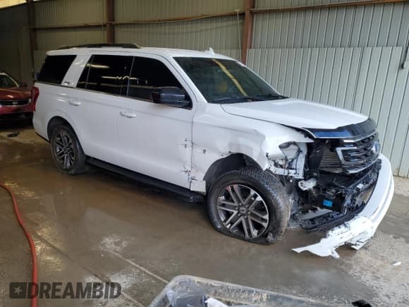 ✅ 2021 Ford Expedition XL • VIN: 1FMJU1GT3MEA79697 • Lot: 86104625. Listed on Copart with 82,488 mi. Free auction sales archive from the USA and detailed vehicle history report at DreamBid. Image 4.