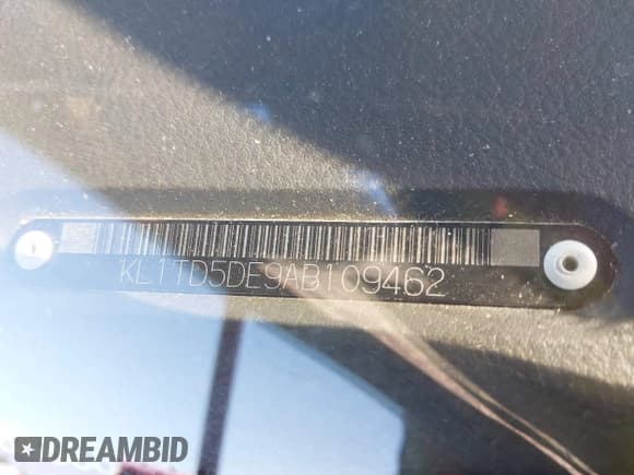 ✅ 2010 Chevrolet Aveo 1LT • VIN: KL1TD5DE9AB109462 • Lot: 41604034. Wystawiony na IAAI z przebiegiem 166 894 mil. Bezpłatny archiwum sprzedaży aukcyjnych z USA i szczegółowy raport historii pojazdu na DreamBid. Zdjęcie 9.