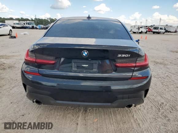 2022 BMW 3 Series 330i z VIN 3MW5R1J07N8C51897, wystawiony jako Copart lot #85745195 z przebiegiem 31 773 mil mil oraz Nie do naprawy • Non repairable. Historia ofert i sprzedaży dostępna na DreamBid. Obrazek 6.