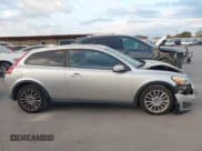 ✅ 2012 Volvo C30 • VIN: YV1672MK6C2265246 • Lot: 43512013. Listed on IAAI with 117,790 mi. Free auction sales archive from the USA and detailed vehicle history report at DreamBid. Image 13.