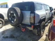 ✅ 2024 GMC Hummer EV 2X • VIN: 1GKB0NDE8RU110722 • Lot: 74670304. Listed on Copart with 257 mi. Free auction sales archive from the USA and detailed vehicle history report at DreamBid. Image 3.