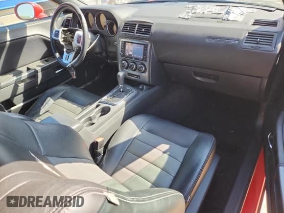 ✅ 2014 Dodge Challenger R/T • VIN: 2C3CDYBT7EH167311 • Лот: 81836795. Опубликован ранее на Copart с пробегом 30 330 миль. Бесплатный доступ к архиву аукционных продаж из США и подробный отчёт об истории автомобиля на DreamBid. Изображение 8.