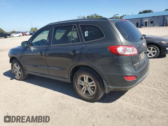 ✅ 2012 Hyundai Santa Fe GLS • VIN: 5XYZG3AB1CG137337 • Lot: 85203175. Listed on Copart with 172,979 mi. Free auction sales archive from the USA and detailed vehicle history report at DreamBid. Image 2.