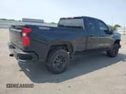 ✅ 2020 Chevrolet Silverado 1500 Custom Trail Boss • VIN: 1GCRYCEF4LZ255989 • Lot: 60085635. Wystawiony na Copart z przebiegiem 93 794 mil. Bezpłatny archiwum sprzedaży aukcyjnych z USA i szczegółowy raport historii pojazdu na DreamBid. Zdjęcie 3.