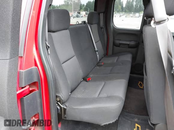 ✅ 2011 Chevrolet Silverado 1500 LS • VIN: 1GCRKREA6BZ115093 • Lot: 42650886. Wystawiony na IAAI z przebiegiem 147 934 mil mil. Skorzystaj z bezpłatnego archiwum sprzedaży aukcyjnych z USA i zobacz szczegółowy raport historii pojazdu na DreamBid. Zdjęcie 8.