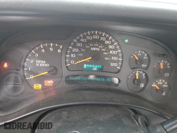 ✅ 2005 Chevrolet Silverado 1500 Z71 • VIN: 1GCEK14TX5Z137072 • Лот: 76265424. Опубликован ранее на Copart с пробегом 274 676 миль. Бесплатный доступ к архиву аукционных продаж из США и подробный отчёт об истории автомобиля на DreamBid. Изображение 9.