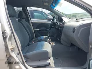 ✅ 2004 Chevrolet Aveo • VIN: KL1TD52614B201956 • Lot: 42671224. Wystawiony na IAAI z przebiegiem 101 180 mil. Bezpłatny archiwum sprzedaży aukcyjnych z USA i szczegółowy raport historii pojazdu na DreamBid. Zdjęcie 5.