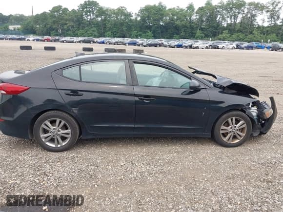 ✅ 2017 Hyundai Elantra SE • VIN: KMHD84LF9HU207150 • Lot: 42902585. Listed on IAAI with 141,799 mi. Free auction sales archive from the USA and detailed vehicle history report at DreamBid. Image 13.