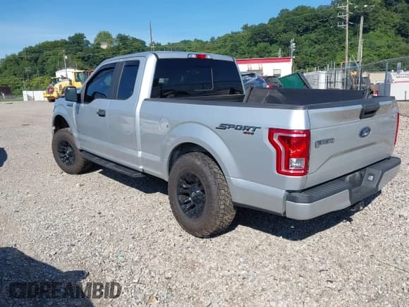 ✅ 2016 Ford F-150 XLT • VIN: 1FTEX1EPXGFC46333 • Лот: 42782210. Опубликован ранее на IAAI с пробегом 134 123 миль. Бесплатный доступ к архиву аукционных продаж из США и подробный отчёт об истории автомобиля на DreamBid. Изображение 3.