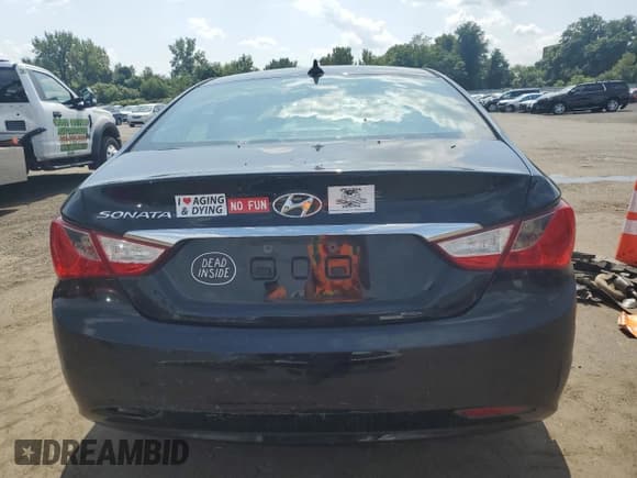 ✅ 2012 Hyundai Sonata GLS • VIN: 5NPEB4AC7CH455886 • Lot: 68798604. Listed on Copart with 131,836 mi. Free auction sales archive from the USA and detailed vehicle history report at DreamBid. Image 6.