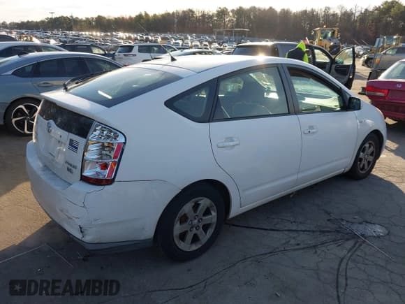 ✅ 2008 Toyota Prius • VIN: JTDKB20U883415076 • Lot: 43863544. Listed on IAAI with 252,752 mi. Free auction sales archive from the USA and detailed vehicle history report at DreamBid. Image 4.